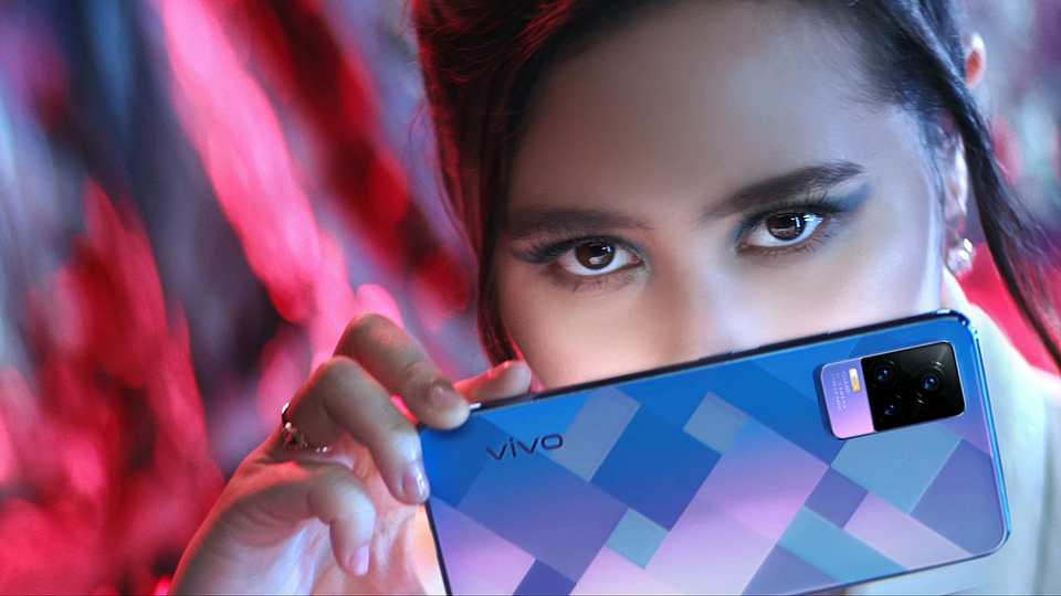 Vivo V21 x Prilly 'Be inspired'